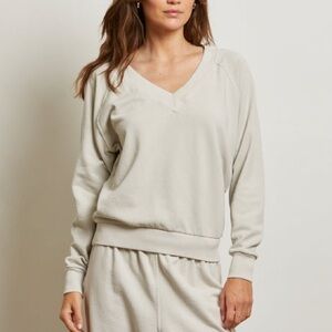 Perfectwhitetee French Terry V Neck Sweatshirt Size Small
sinead